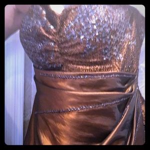 Gorgeous bronze gown sz 12